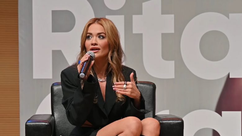 rita-ora-ne-tirane:-njerezit-me-paragjykonin-per-ngjyren-e-lekures-time-kur-ju-tregova-qe-jam-shqiptare