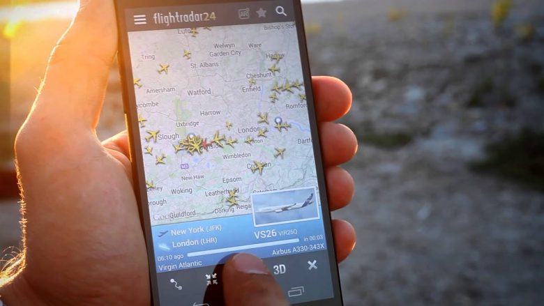 brenda-“flightradar24”,-faqes-se-internetit-qe-gjurmon-cdo-aeroplan-ne-qiell