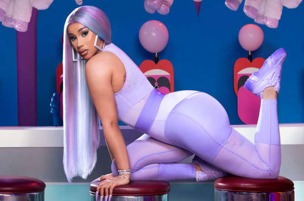 cardi-b-dhuron-100-mije-dollare-per-shkollen-e-saj-te-vjeter-fillore