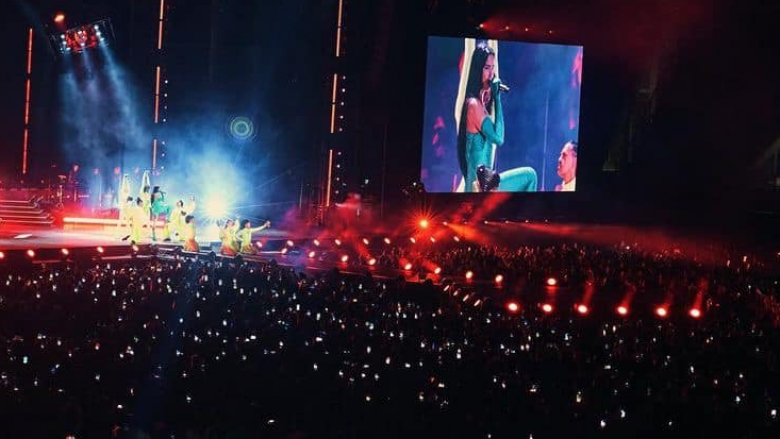 mblodhi-mbi-100-mije-njerez-ne-koncertin-ne-argjentine,-dua-lipa:-e-pabesueshme,-pese-vite-me-pare-ishin-vetem-1500