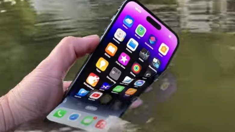 youtuberi-teston-ne-uje-telefonin-iphone-14-pro-max