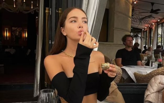 perdori-instagramin,-modelja-ruse-rrezikon-burgun