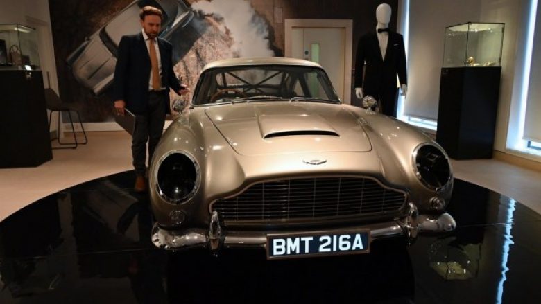 shitet-per-3.4-milione-euro-aston-martin-i-james-bond