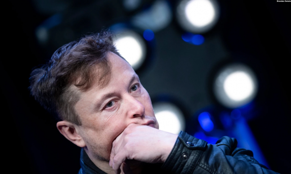 elon-musk-gati-te-heq-sherbimin-falas-te-internetit-nga-ukraina-pasi-ambasadori-ishte-i-vrazhde-me-te