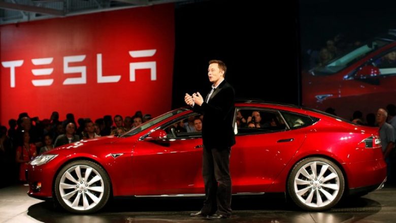 tesla-fiton-lehtesime-tatimore-kineze-pas-komenteve-te-elon-muskut-rreth-tajvanit