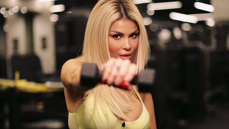 luana-me-poza-terheqese-nga-palestra