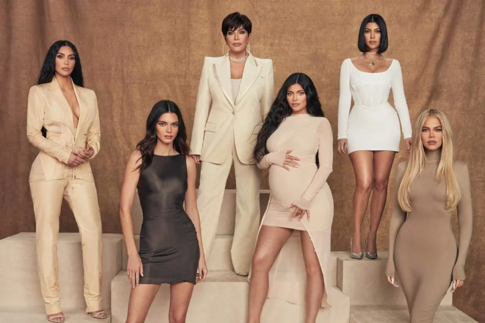 kris-jenner-zbulon-dhuraten-e-pazakonte-qe-do-t’u-lere-femijeve-pas-vdekjes