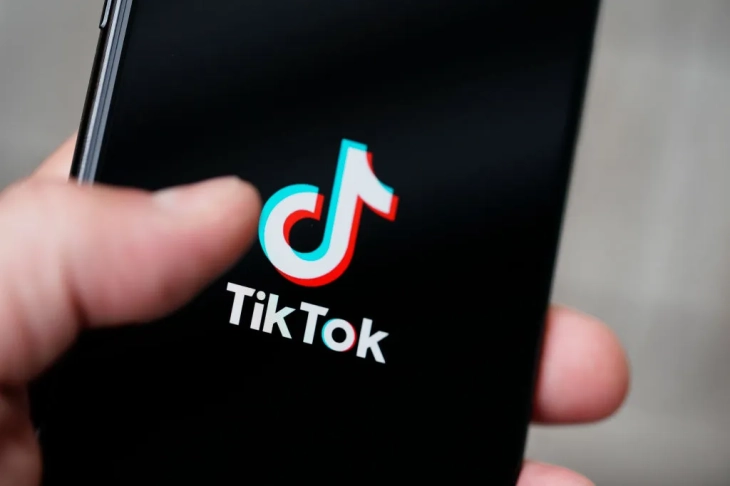 tiktok-po-ben-nje-ndryshim-qe-do-te-jete-vetem-per-te-rriturit