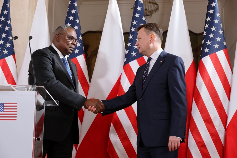 blaszczak-austin-diskutojne-per-stacionimin-e-trupave-amerikane-ne-poloni