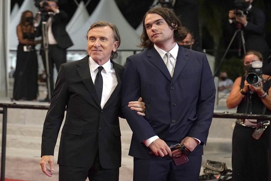 vdes-ne-moshen-25-vjecare-djali-i-tim-roth,-cormac-roth