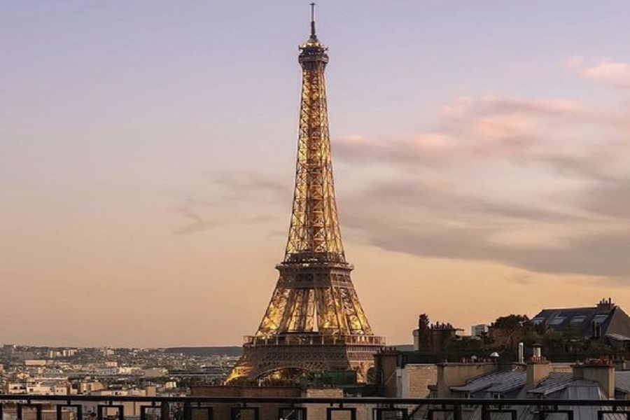 te-gjitha-dritat-te-fiken-pas-dites-se-punes-ne-paris