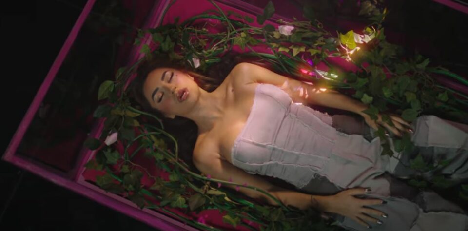 video|-kida-po-thote-“ma-lujte”