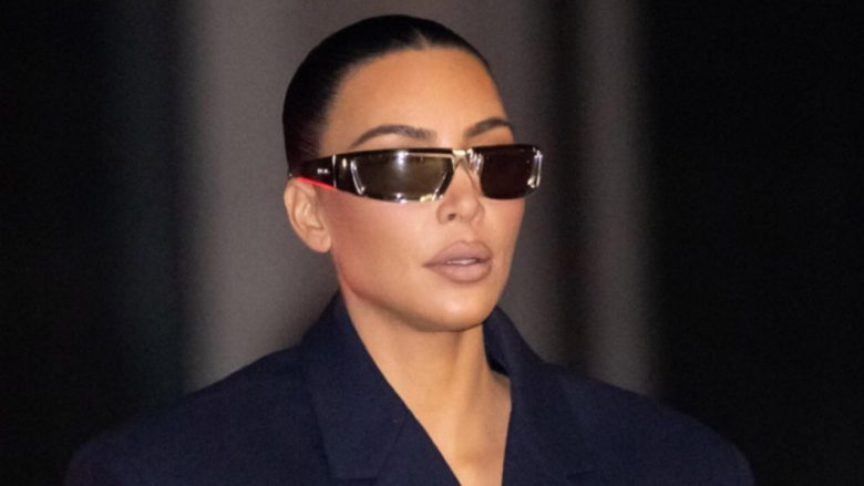 kim-kardashian-kerkoi-urdher-ndalimi-ndaj-nje-burri-qe-pretendon-se-komunikon-ne-menyre-telepatike-me-te