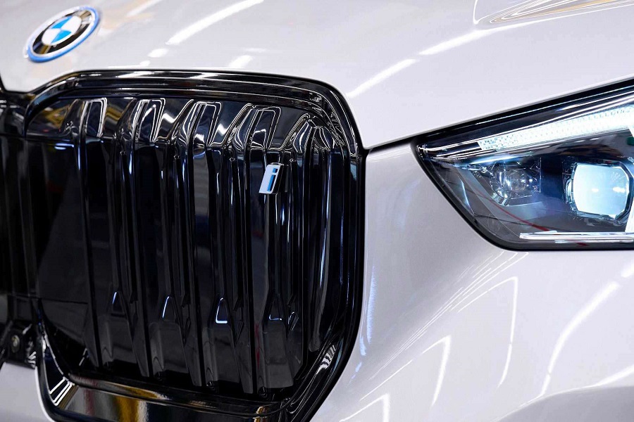 bmw-fillon-te-prodhoje-ix1,-shpall-arritjen-e-ardhshme-te-prodhimit-elektrik