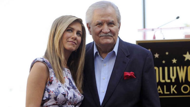 nderron-jete-aktori-john-aniston,-vajza-jennifer-i-ben-dedikim-emocional