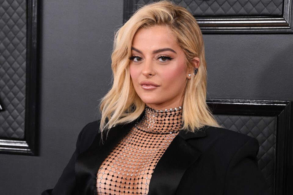 reagimi-i-bebe-rexhes-kur-kupton-se-eshte-nominuar-per-grammy