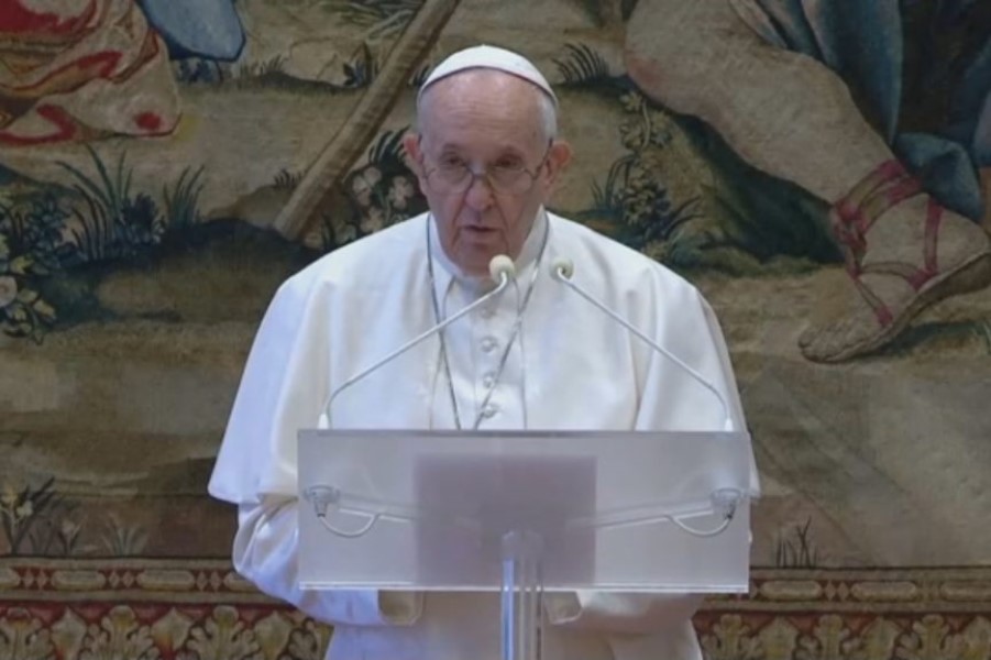 papa:-vatikani-eshte-i-gatshem-te-ndihmoje-ne-perfundimin-e-luftes-ne-ukraine