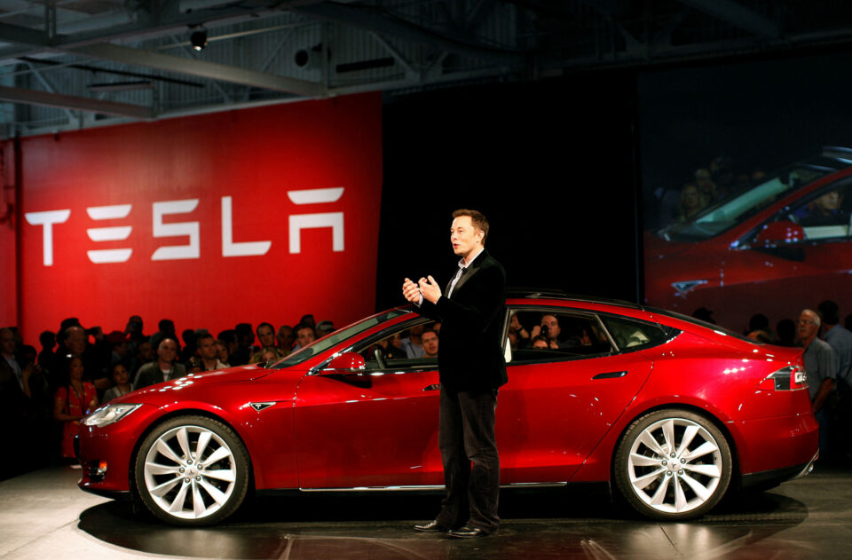 tesla-terheq-mbi-321-mije-automjete-nga-tregu-amerikan