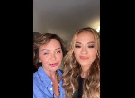rita-ora-dhe-nena-e-saj-pjese-e-fushates-per-raportimin-e-dhunes