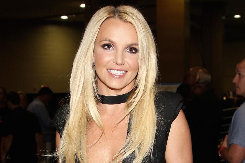 britney-spears-pozon-nudo