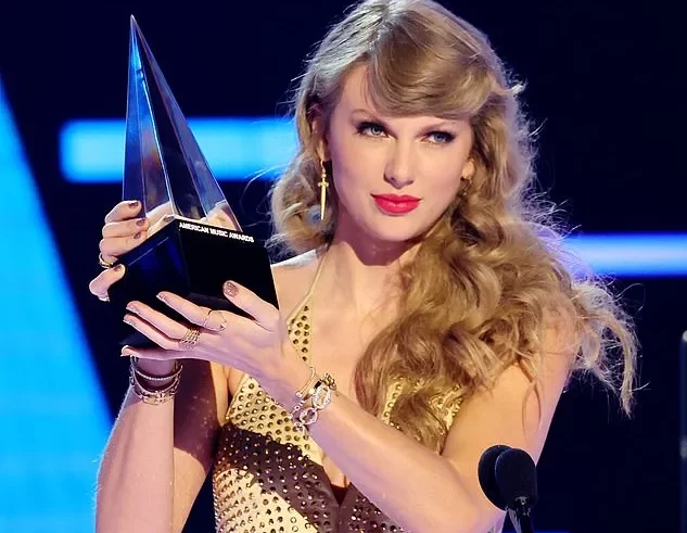 taylor-swift-shpallet-artistja-me-e-degjuar-ne-mbreterine-e-bashkuar