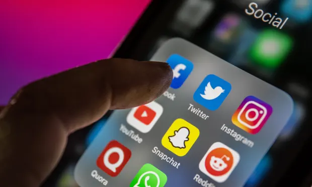 elon-musk-‘zgjidh’-mosmarreveshjen-e-apple-per-‘heqjen-e-twitter-nga-dyqani-i-iphone’