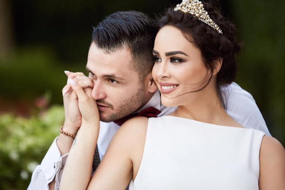 xhensila-myrtezaj-prezanton-anetarin-e-ri-te-familjes