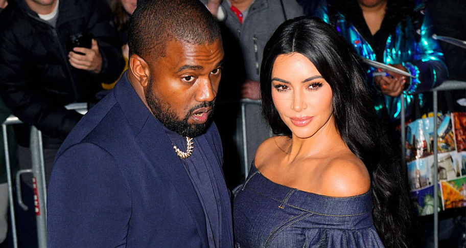 kanye-west-e-akuzoi-per-tradhti,-reagon-kim-kardashian