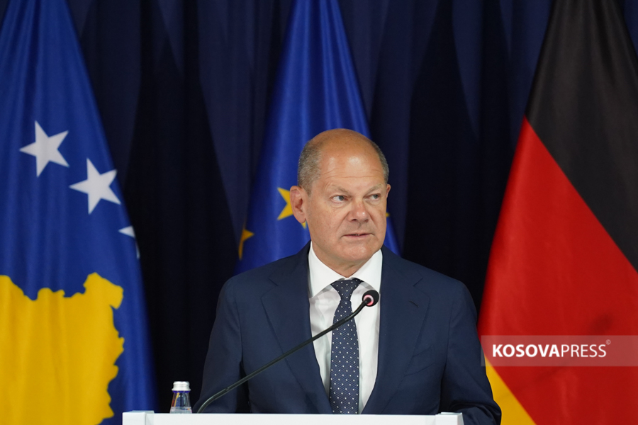 scholz-thote-se-rreziku-i-perdorimit-te-armeve-berthamore-nga-rusia-eshte-zvogeluar