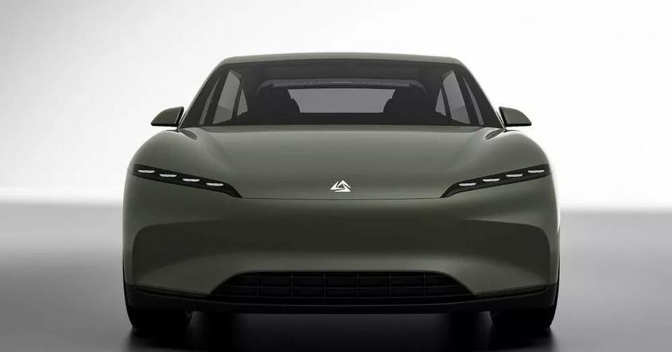 afganet-dhe-elon-musk-po-pergatisin-teslen-e-tyre
