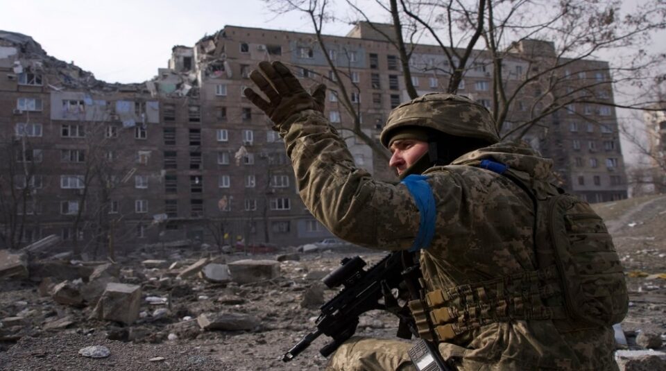 raketa-ruse-godet-shtepine-e-te-moshuarve-ne-ukrainen-jugore