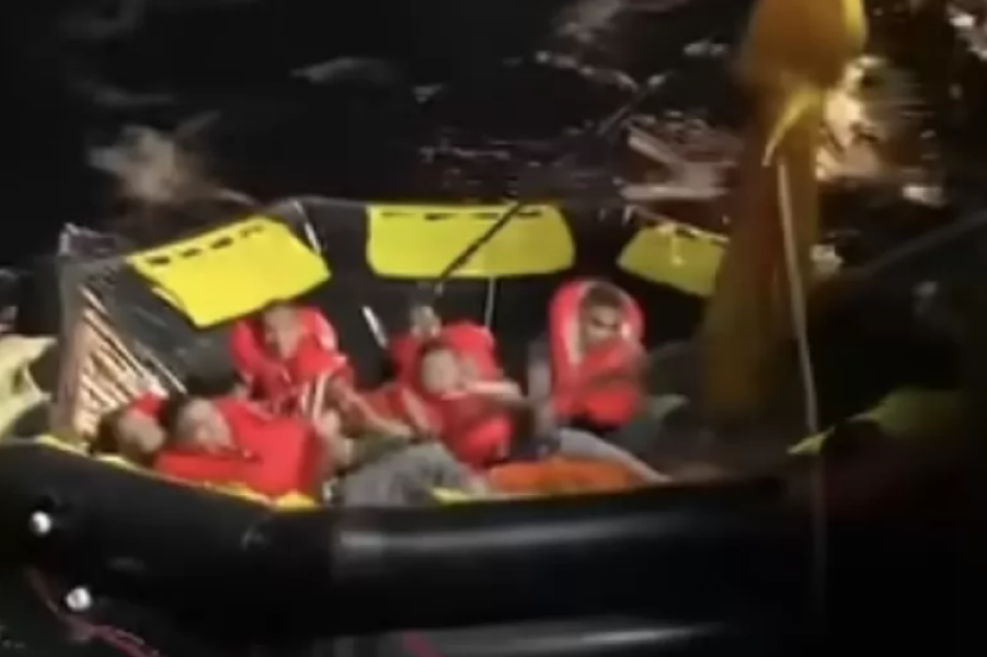 ​luftanija-e-tajlandes-permbyset-duke-lene-31-marinare-te-zhdukur