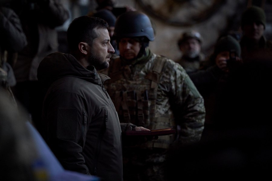 ​zelensky-rruges-drejt-shba,-ja-dhurata-per-joe-biden