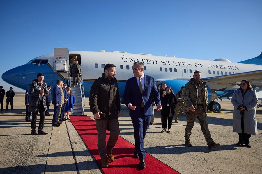 zelensky:-vitin-e-ardhshem-do-ta-kthejme-flamurin-ne-te-gjithe-ukrainen