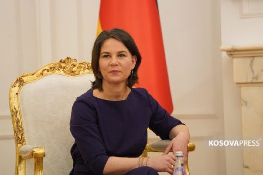 baerbock:-g7-po-punon-per-te-forcuar-mbrojtjen-ajrore-te-ukraines