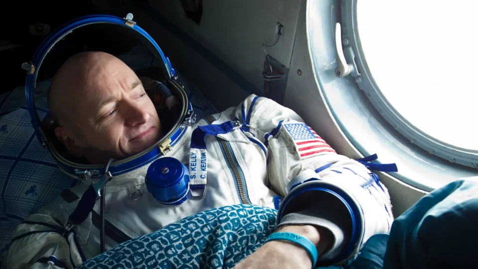 astronauti-qe-kaloi-nje-vit-ne-hapesire-​​deshmon-per-ndryshimet-e-tmerrshme