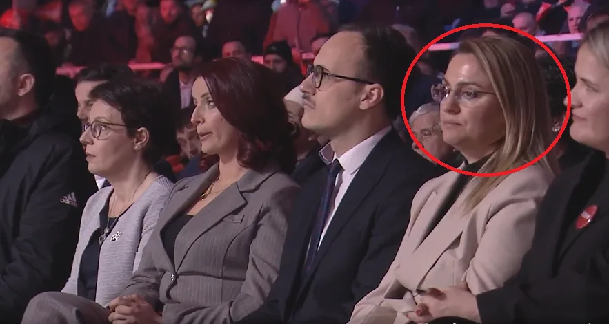 reagimi-i-‘cuditshem’-i-shqipe-mehmeti-selimit-kur-kurti-flet-per-ish-pushtetaret-–-video