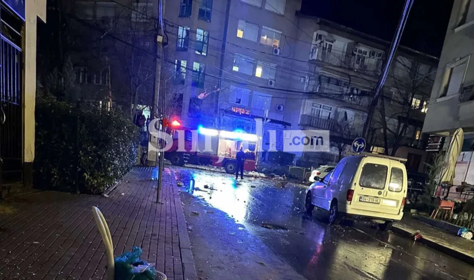 e-dhimbshme:-vdes-25-vjecari-qe-u-lendua-rende-nga-shperthimi-i-fishekzjarreve-ne-prizren