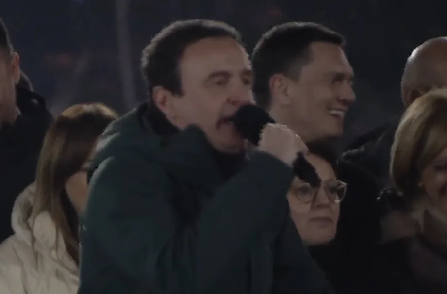 “e-kemi-mujt-klan-serbine”,-kurti-me-gjuhe-perqarese-ne-tubimin-ne-shesh-pas-rezultateve-preliminare