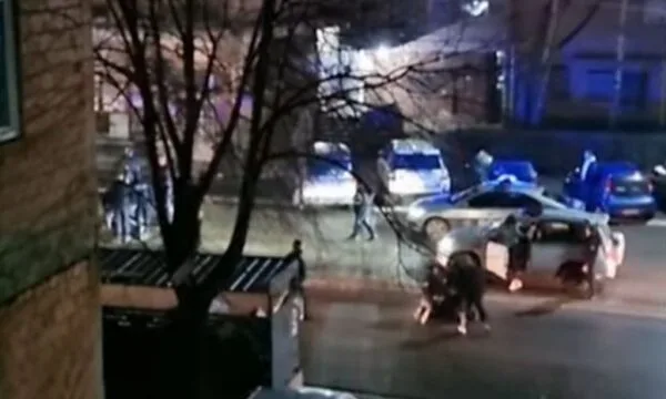 pamje:-ky-eshte-momenti-kur-u-arrestuan-serbet-e-dehur-qe-sulmuan-edhe-policet