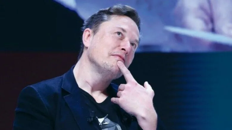 shtepia-e-bardhe-drejt-permbysjes-se-planit-42.5-miliarde-dollaresh-te-biden-per-internetin-–-ndoshta-ne-avantazhin-e-elon-musk