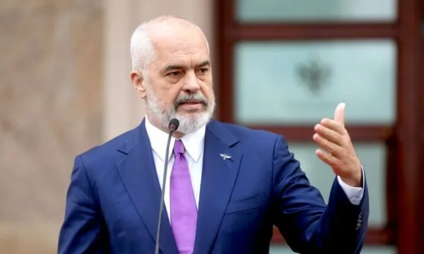 “paga-minimale-ne-janar-2026-do-te-jete-500-euro”,-rama:-hapem-300-mije-vende-te-reja-pune