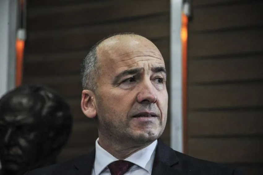 muhaxheri-thote-se-neser-mbledhet-ldk-ja-dhe-del-me-vendim-per-letren-e-kurtit-ku-kerkon-koalicion