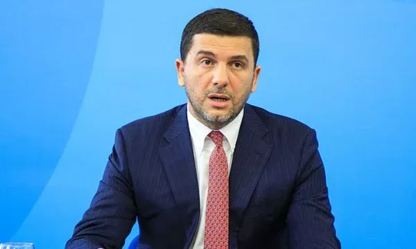 krasniqi:-takimi-te-presidentja-nuk-solli-perparim,-por-ishte-nje-hap-i-duhur