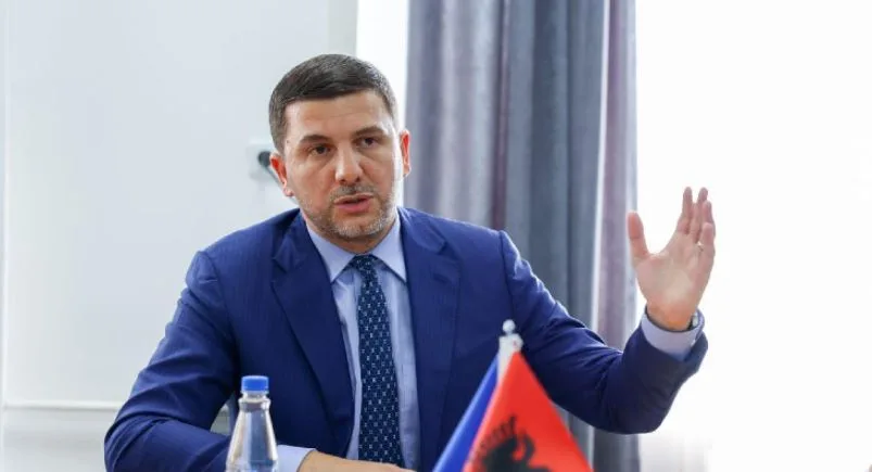 krasniqi-pas-vendimit-te-kushtetueses:-mjaft-kohe-eshte-humbur-–-tani-t’i-japim-epilog-kesaj-ceshtjeje