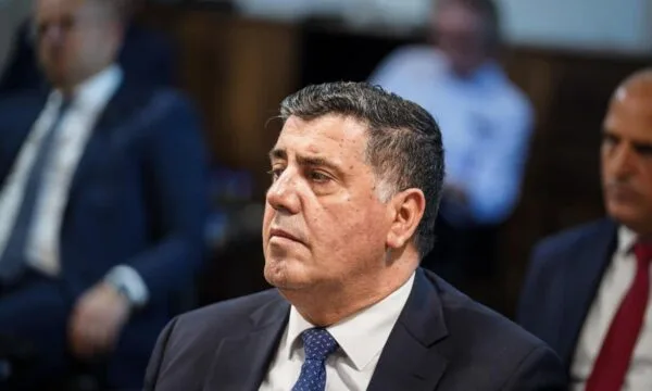 haziri:-nuk-ndertohet-shumica-parlamentare-me-pazare-dhe-korrupsion-politik
