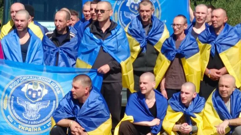 “nuk-i-kam-pare-femijet-e-mi-ka-gjashte-vite”,-lirohen-ukrainasit-e-burgosur-ne-rusi