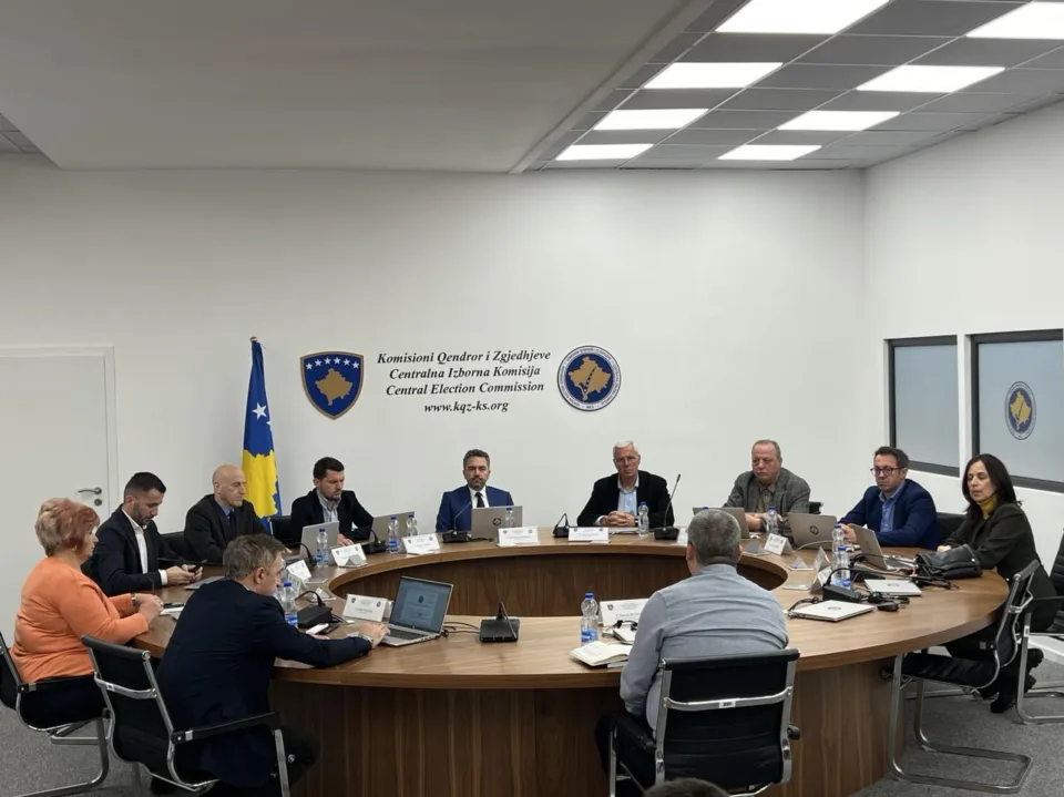 “kapja”-e-zgjedhjeve:-ish-kryetarja-e-nendeges-se-vv-se-dhe-mbeshtetesi-i-“parimeve-te-kurtit”-marrin-poste-te-rendesishme-ne-kqz,-anetaret-e-“opozites”-heshtin