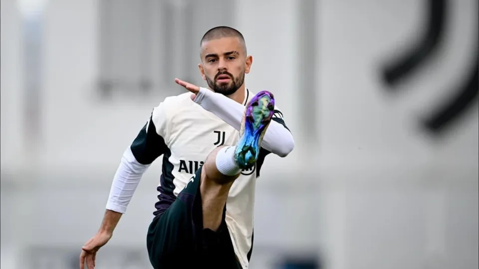 edon-zhegrova-ne-banken-rezerve-ndaj-dortmundit