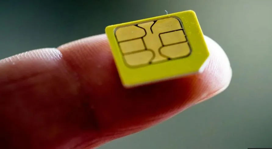 a-do-ta-zhduke-iphone-i-i-fundit-karten-sim?